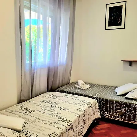 Ivana 아파트 브로다리카